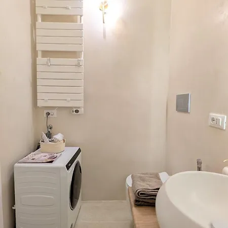 Cloud9 - Terrace And Ac Apartment *